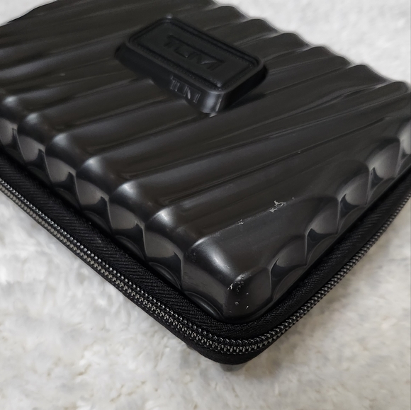 Tumi Hard Shell Cosmetic Bag - Picture 9 of 12